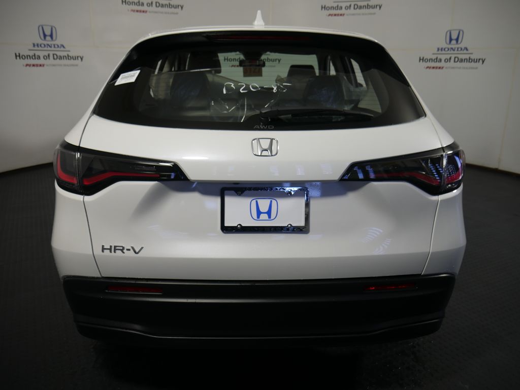 2026 Honda HR-V LX photo 6