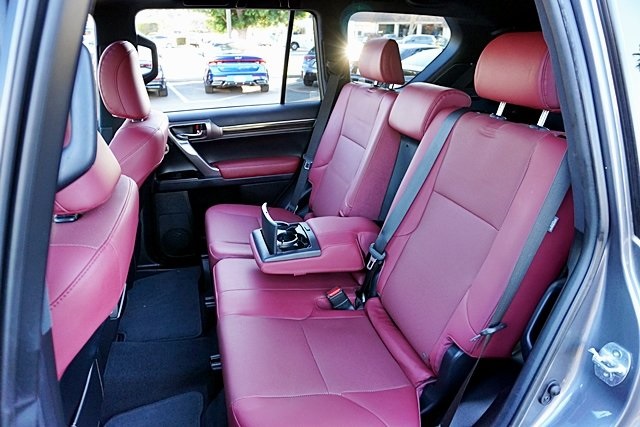 Used 2023 Gray Lexus 460 image 17