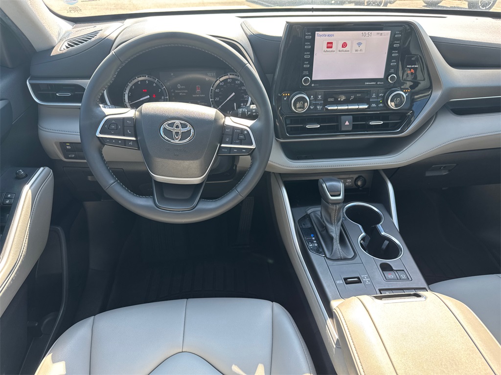 2022 Toyota Highlander XLE photo 21