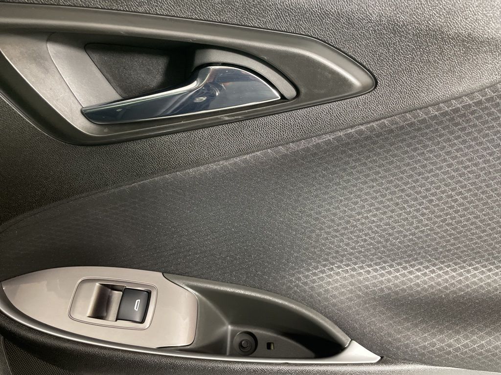 2023 Chevrolet Malibu LS photo 16