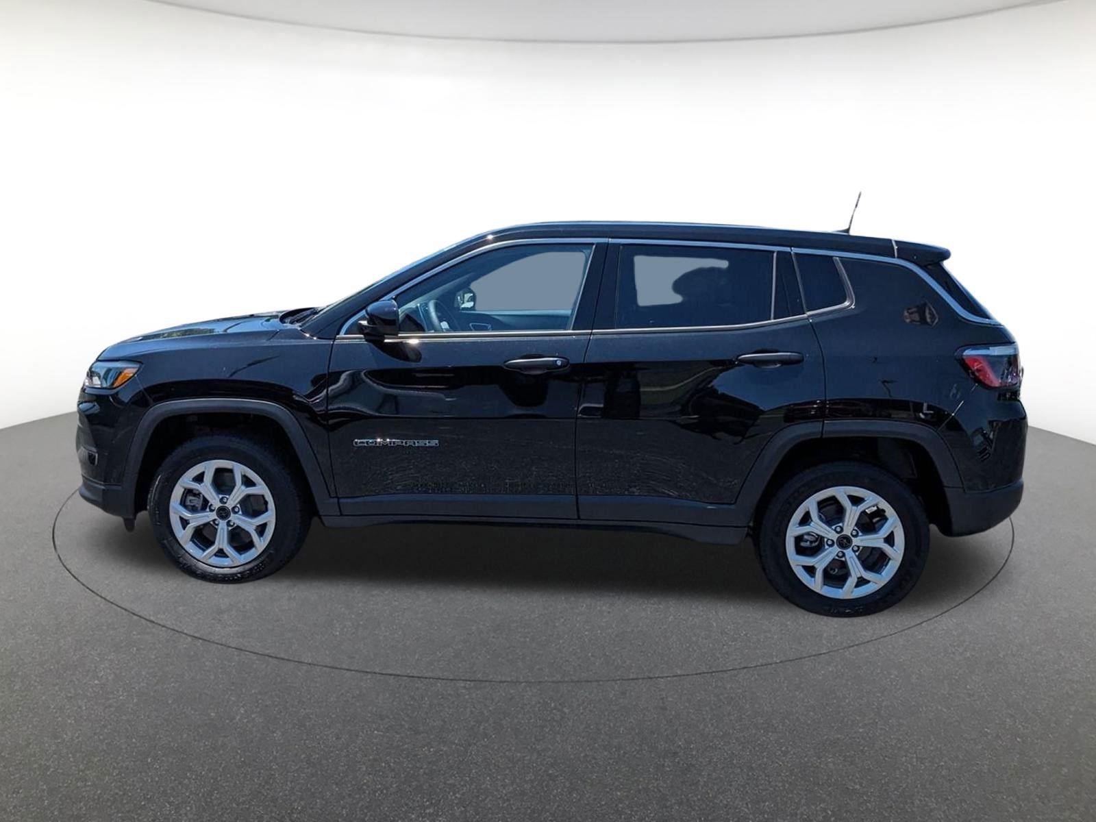 2025 Jeep Compass Sport photo 6