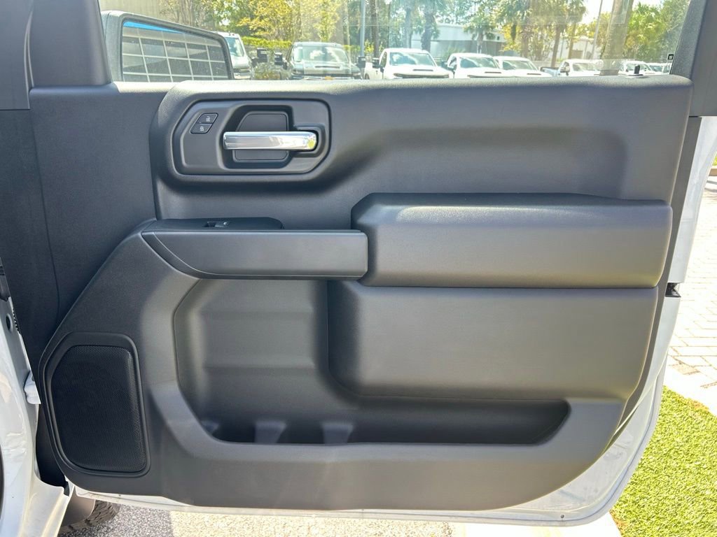 2025 Chevrolet Silverado 2500HD Work Truck photo 10