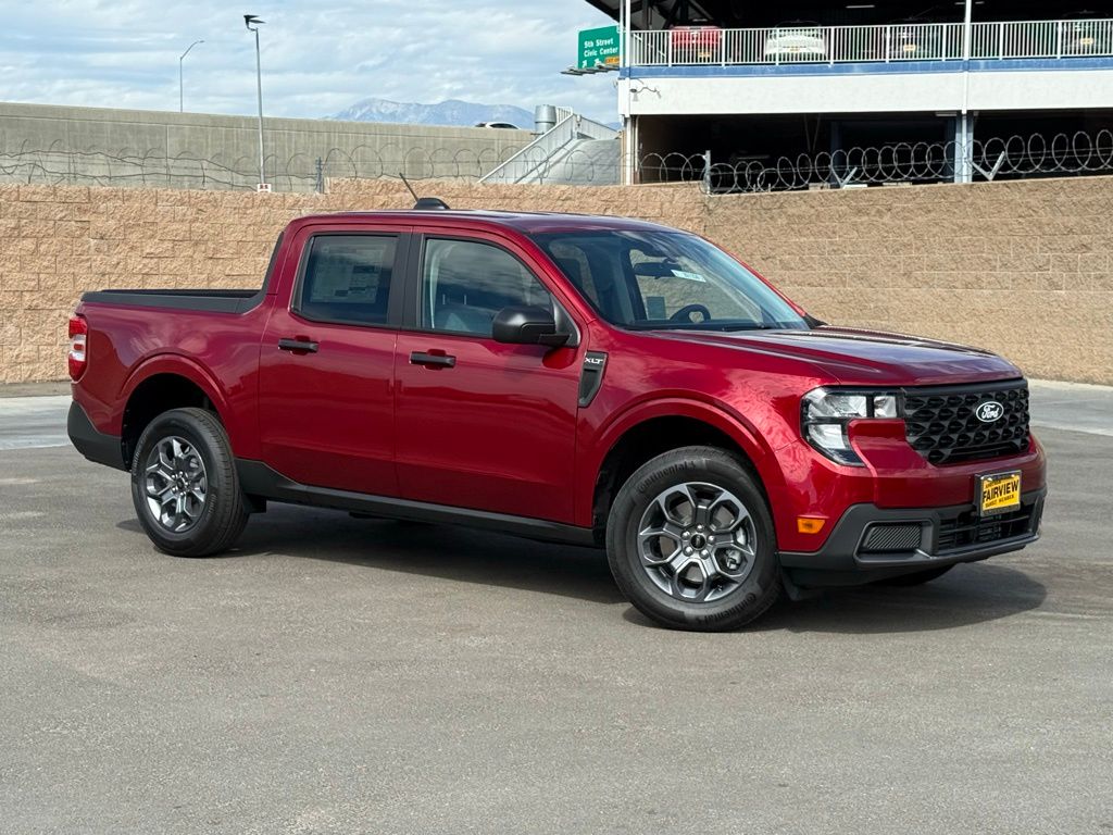 2025 Ford Maverick XLT's photo