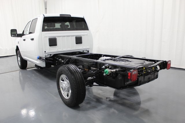 2024 Ram 3500 Tradesman photo 6