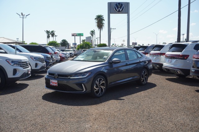 2025 Volkswagen Jetta SEL's photo