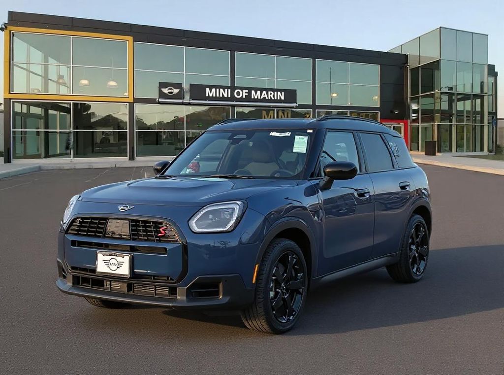 2026 MINI Countryman S's photo