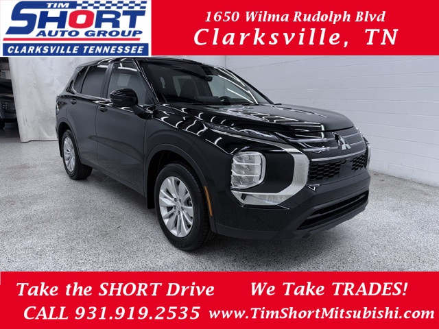 2025 Mitsubishi Outlander ES's photo