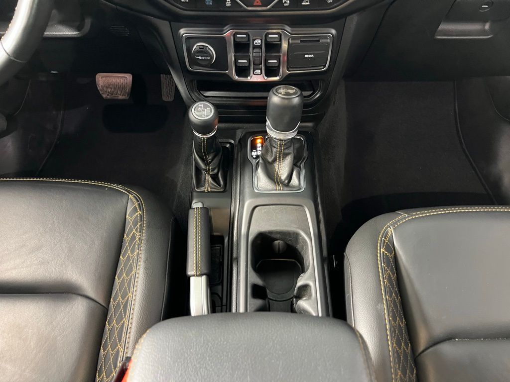 2022 Jeep Wrangler Unlimited Sahara High Altitude 4xe photo 13