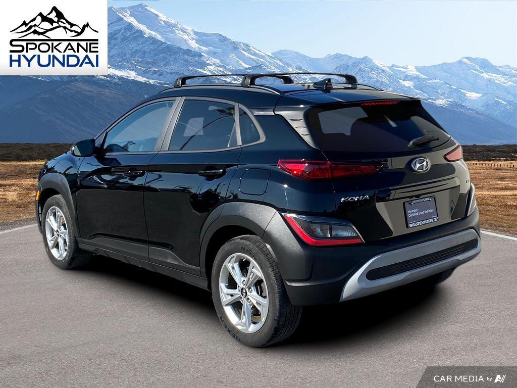 2022 Hyundai Kona SEL photo 3