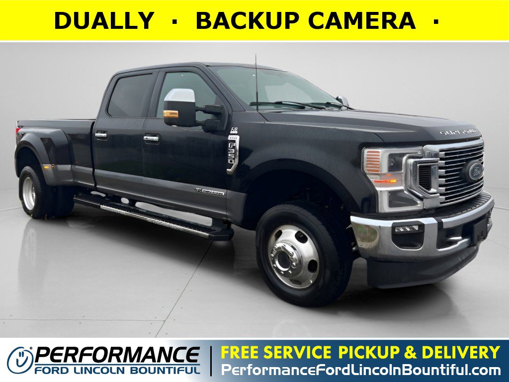 2022 Ford F-350 Super Duty Lariat's photo