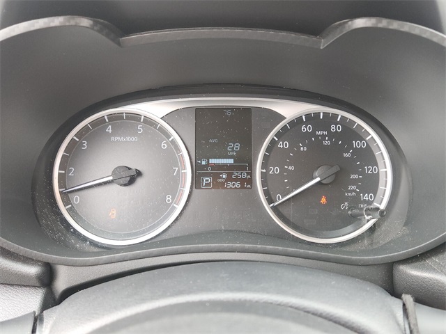 2024 Nissan Versa 1.6 S photo 24