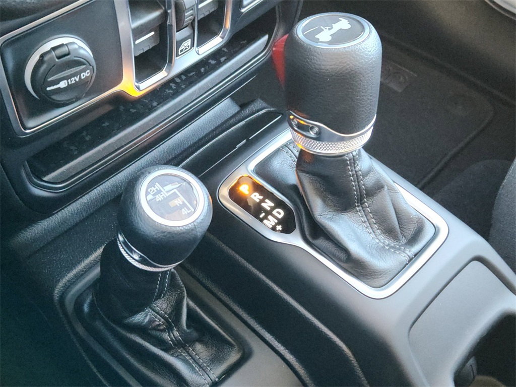 2025 Jeep Wrangler Sport S photo 18