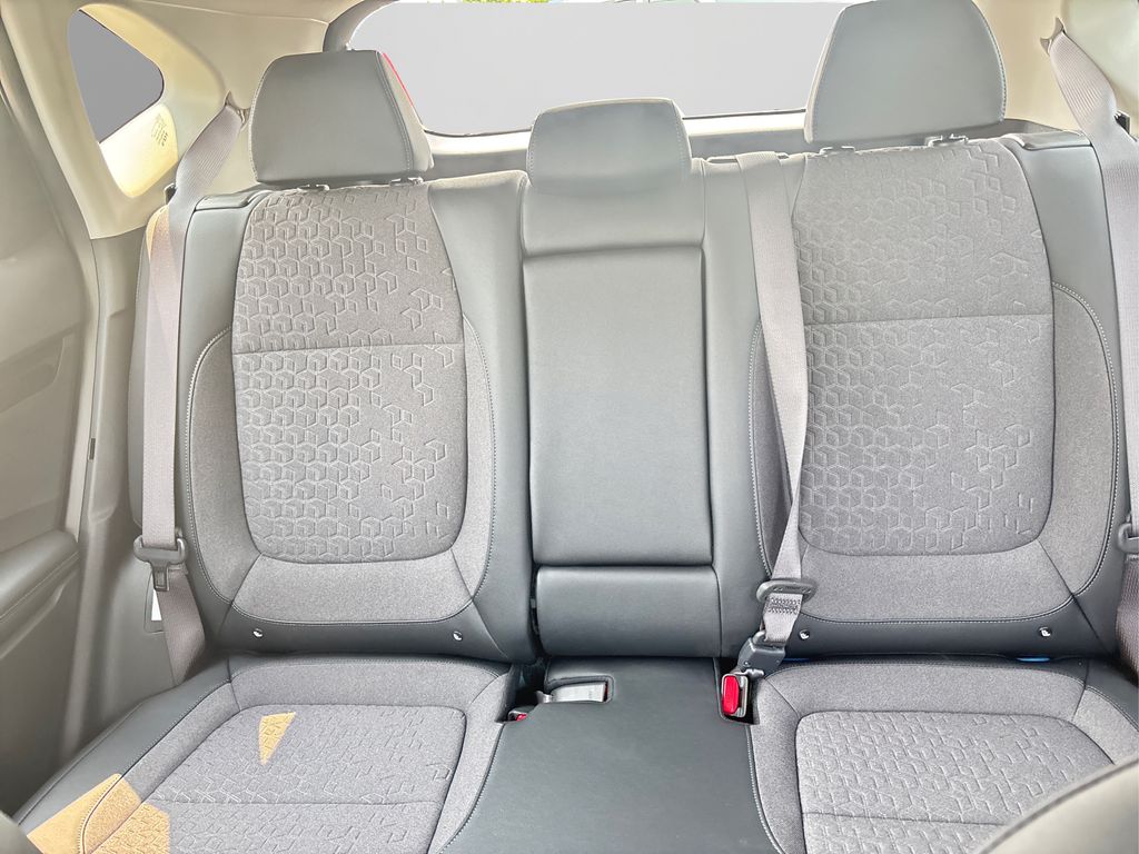 2025 Kia Seltos S photo 10