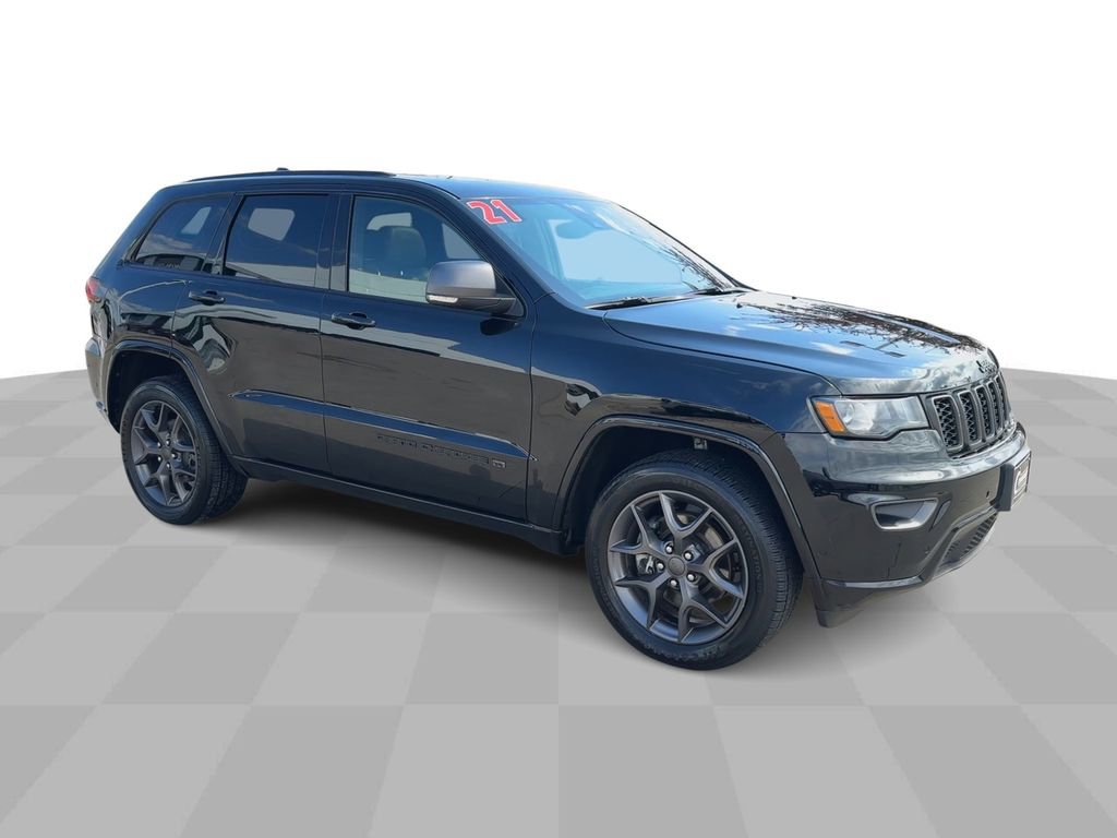 2021 Jeep Grand Cherokee Anniversary Edition photo 2