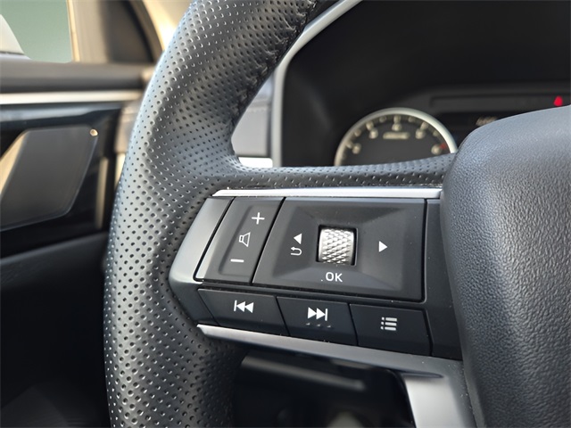 2024 Mitsubishi Outlander SE photo 26
