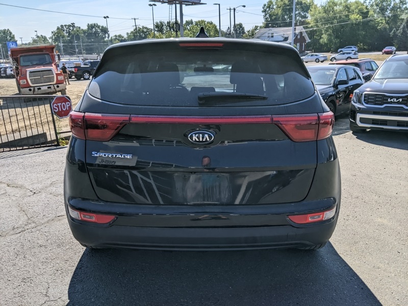 2019 Kia Sportage LX photo 2