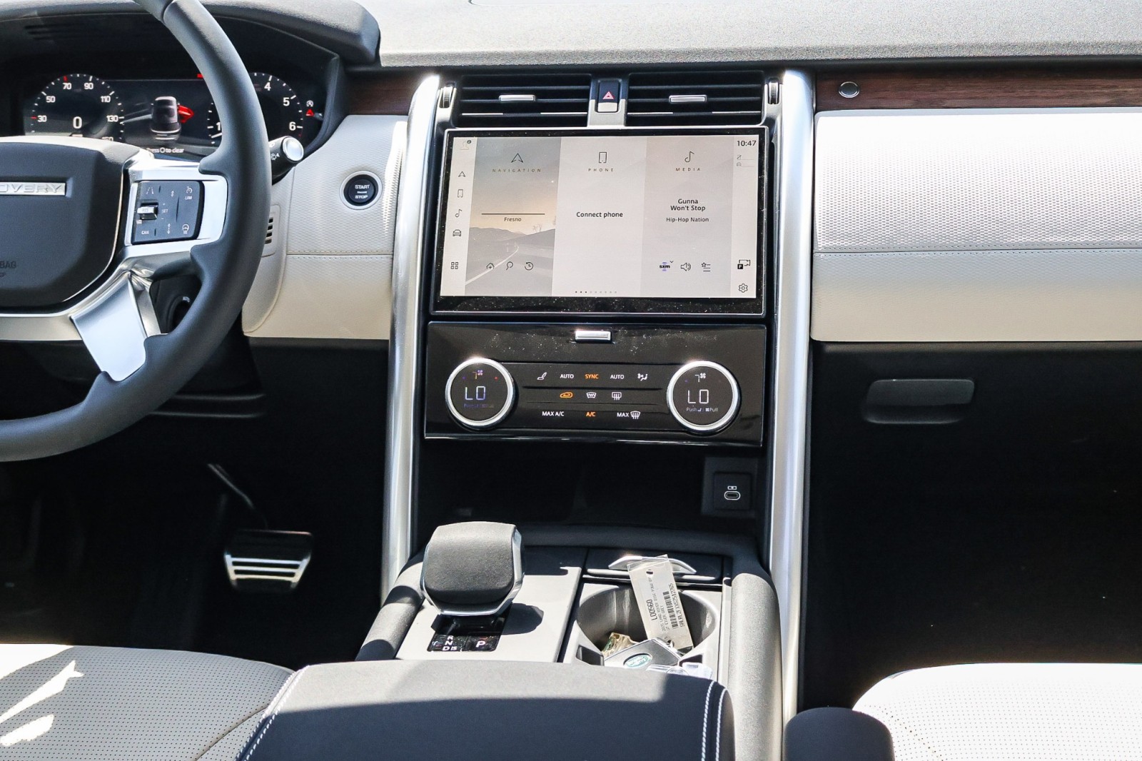2025 Land Rover Discovery SE photo 15
