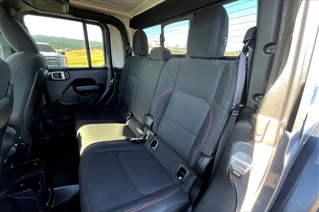 2021 Jeep Gladiator Rubicon photo 26