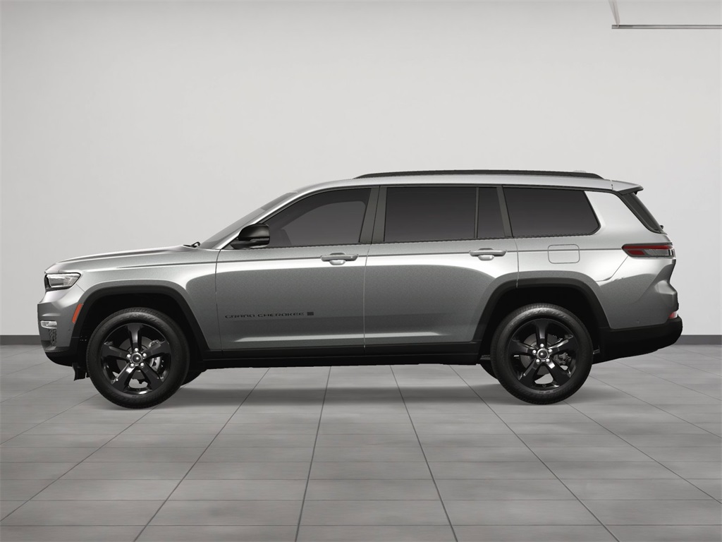 2025 Jeep Grand Cherokee Limited photo 3