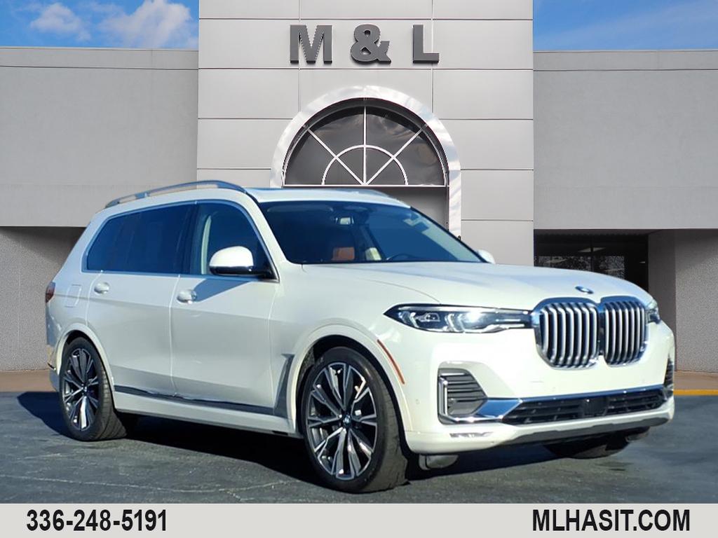 2022 BMW X7 40i