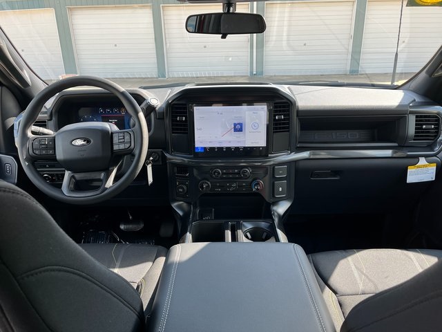 2025 Ford F-150 STX photo 17