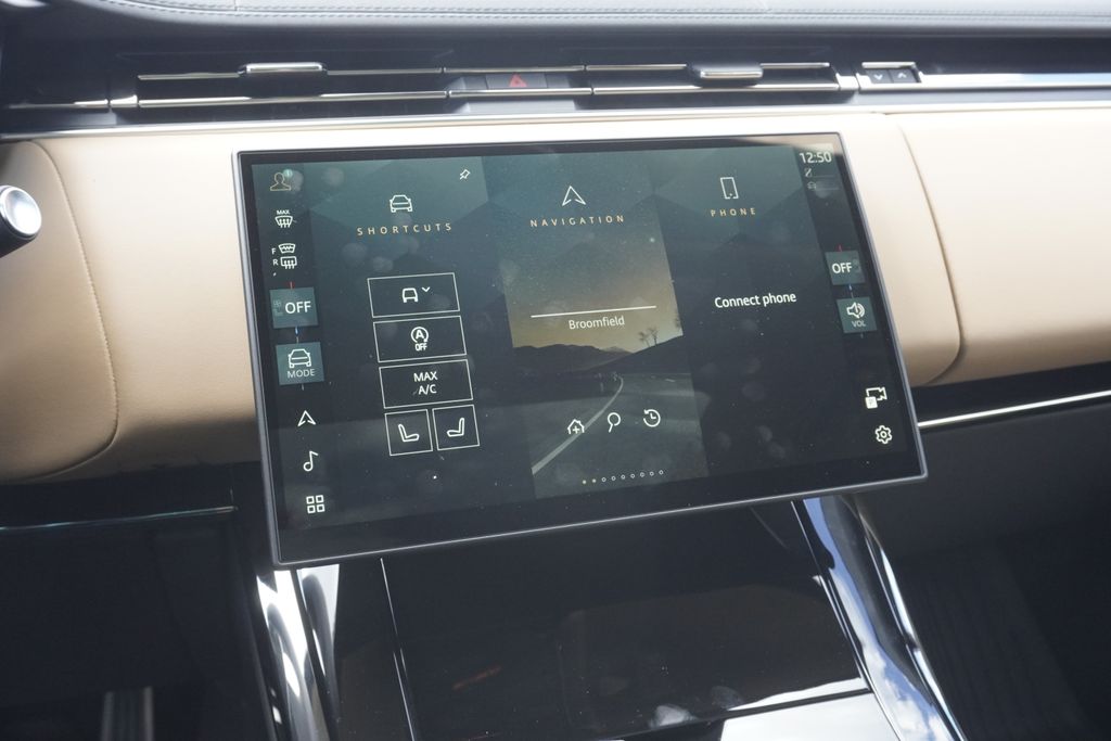 2025 Land Rover Range Rover Sport SE photo 14