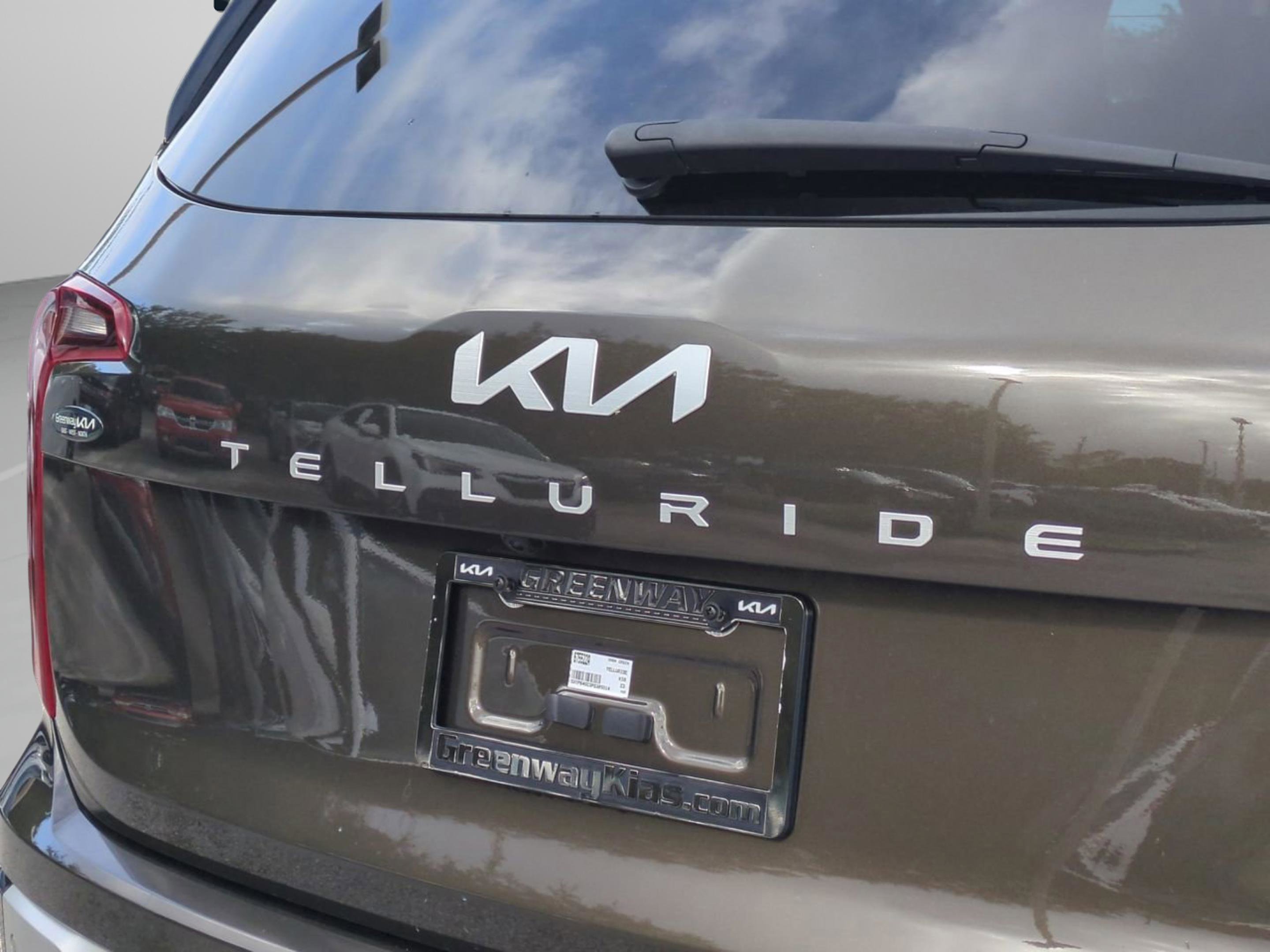 2023 Kia Telluride S photo 14