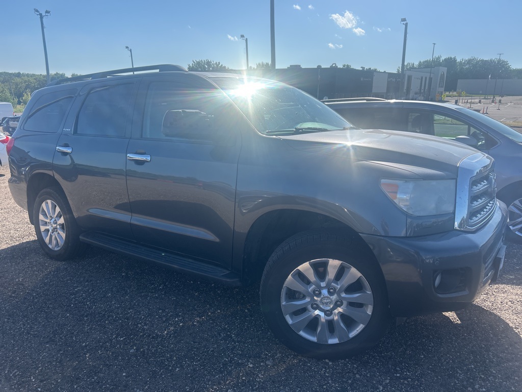 2016 Toyota Sequoia Platinum photo 2
