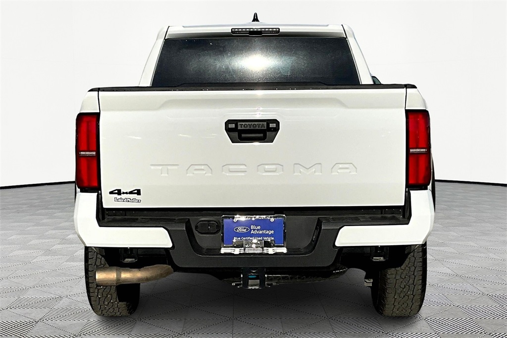 2024 Toyota Tacoma TRD Off-Road photo 4