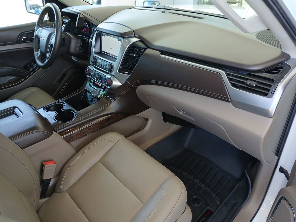2018 Chevrolet Suburban LT photo 29
