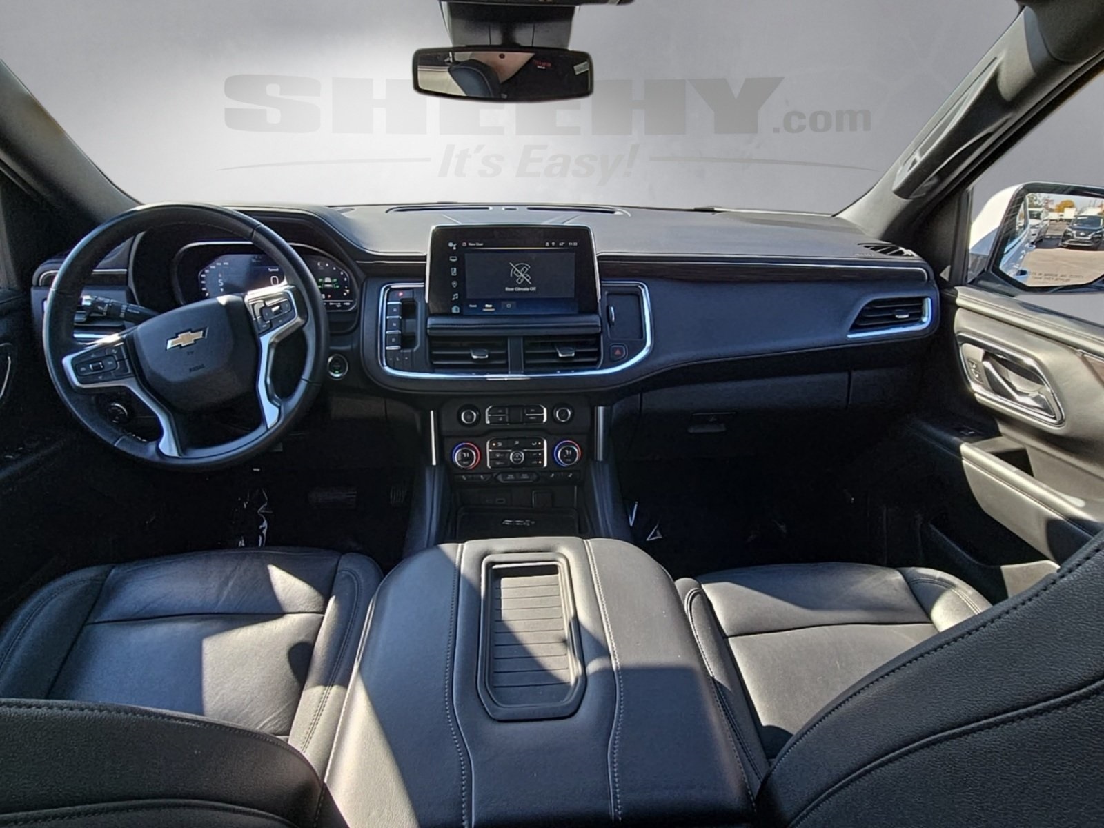 2023 Chevrolet Tahoe LT photo 3