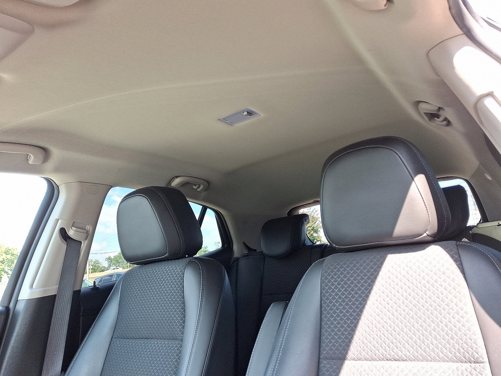 2022 Buick Encore Preferred photo 16