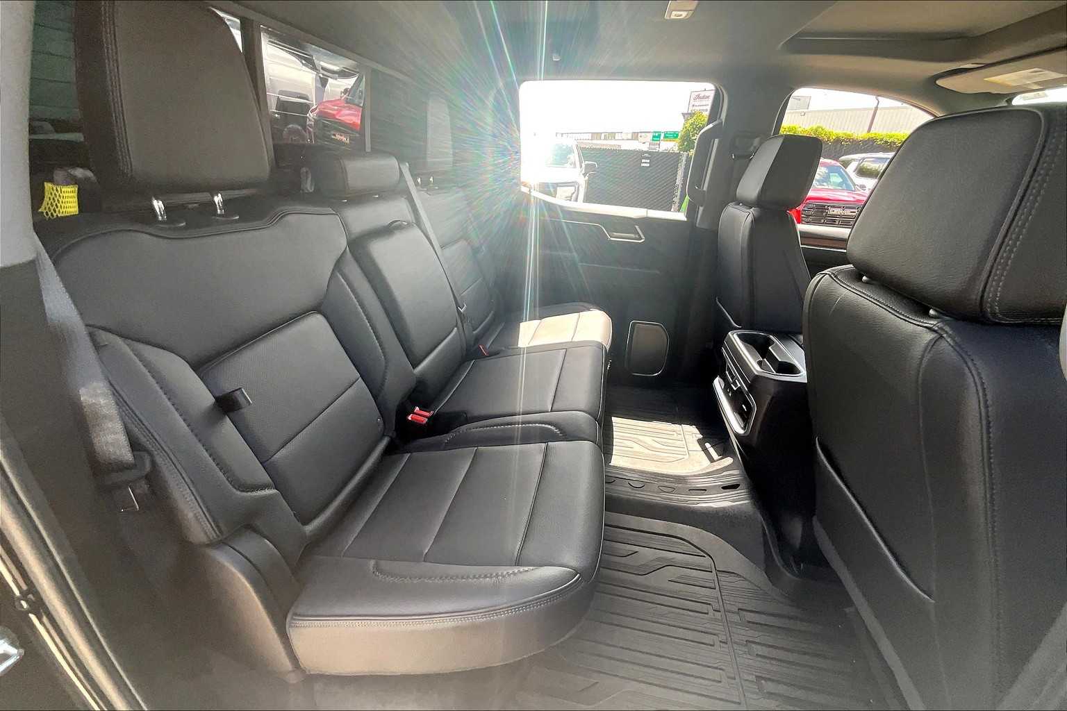 2024 Gmc Sierra Denali photo 18