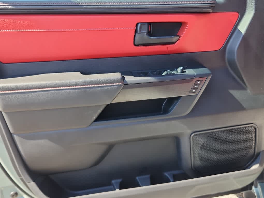 2022 Toyota Tundra TRD Pro CrewMax photo 9