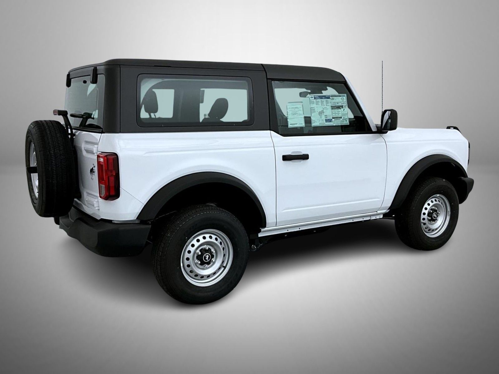 2025 Ford Bronco Base photo 5