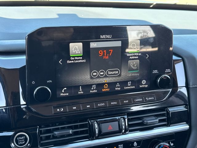 2022 Nissan Pathfinder SL photo 8