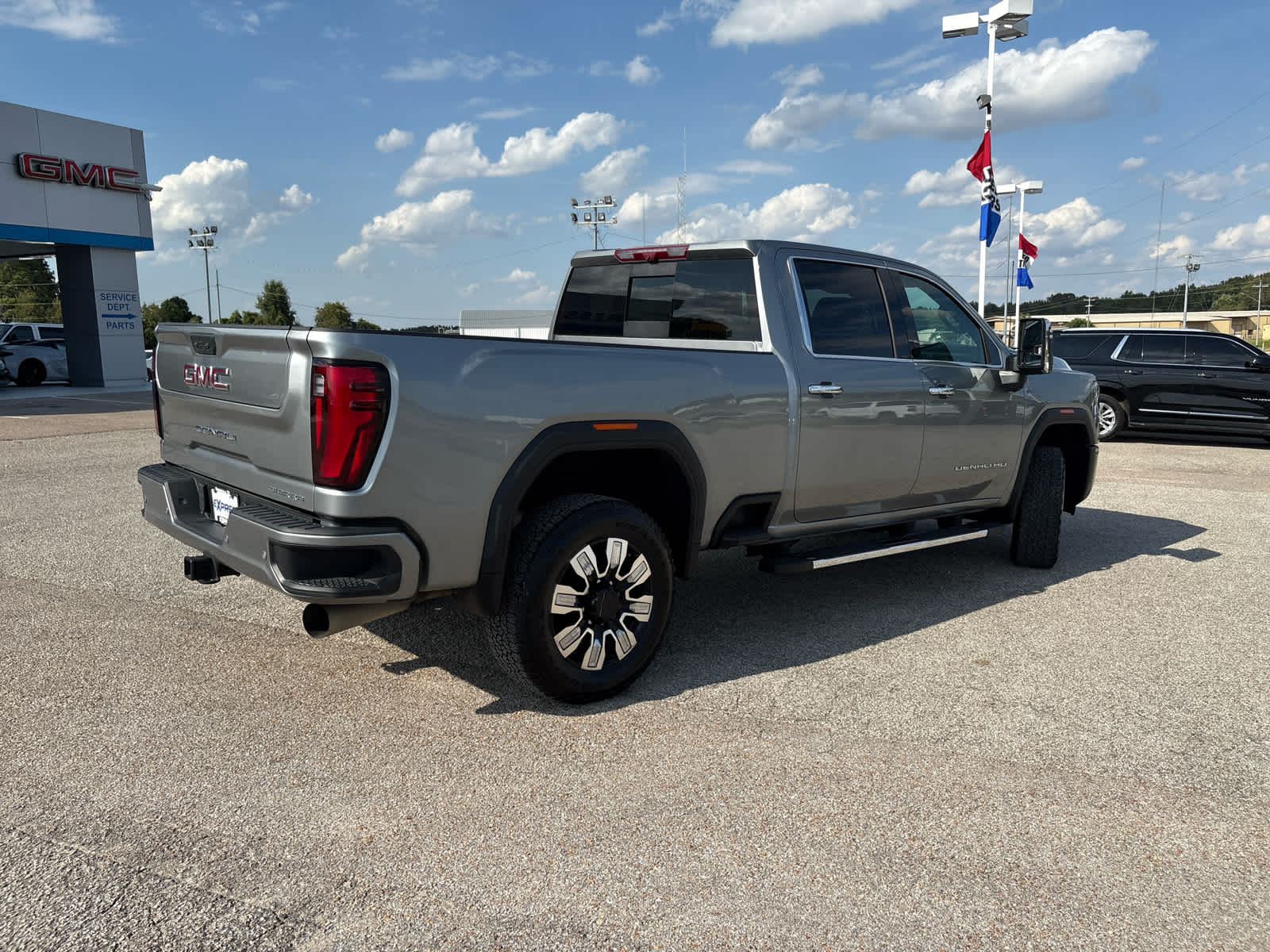 2024 Gmc Sierra 2500 HD Denali photo 2