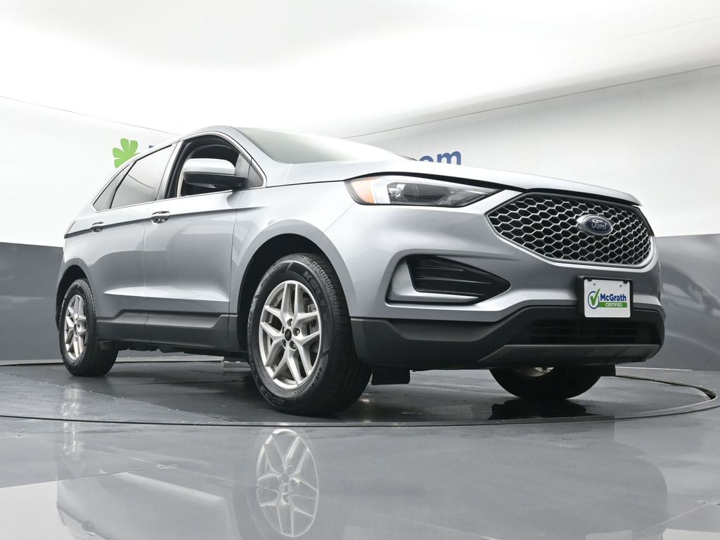 2024 Ford Edge SEL photo 18