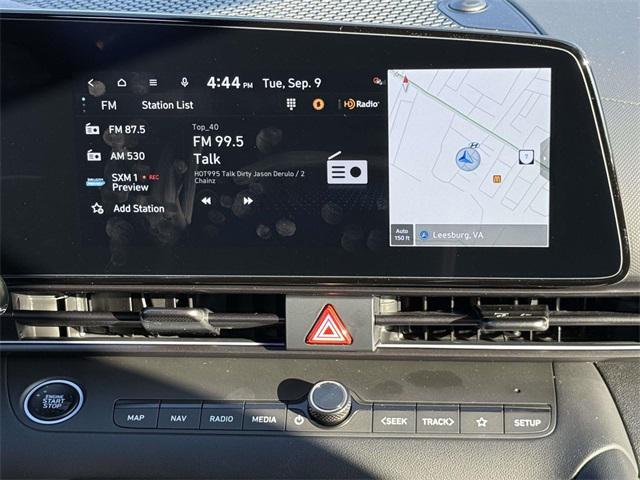 2025 Hyundai Elantra Base photo 19