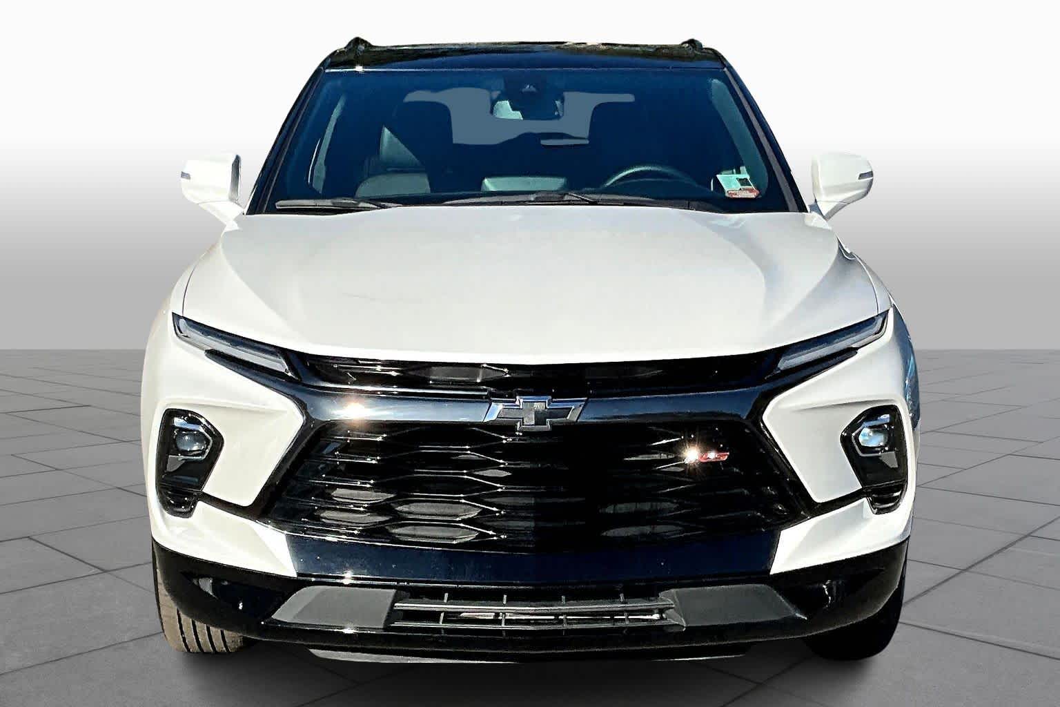 2023 Chevrolet Blazer RS photo 3