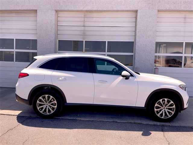 2024 Mercedes-Benz GLC GLC 300's photo