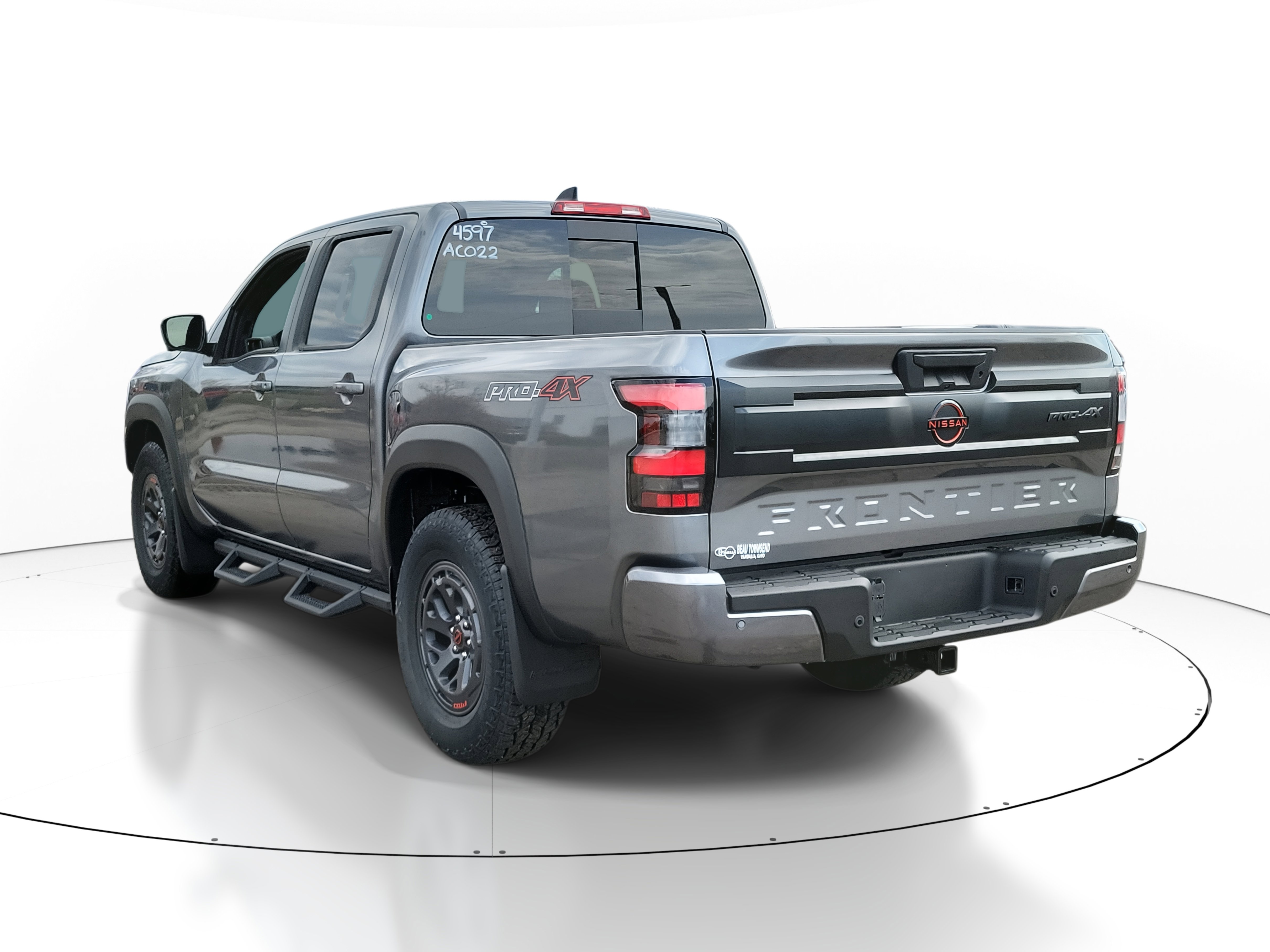 2025 Nissan Frontier PRO-4X photo 3
