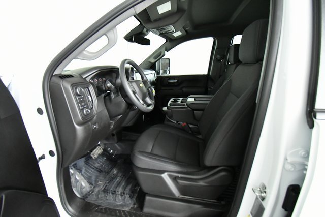 2026 Chevrolet Silverado 3500HD photo 4