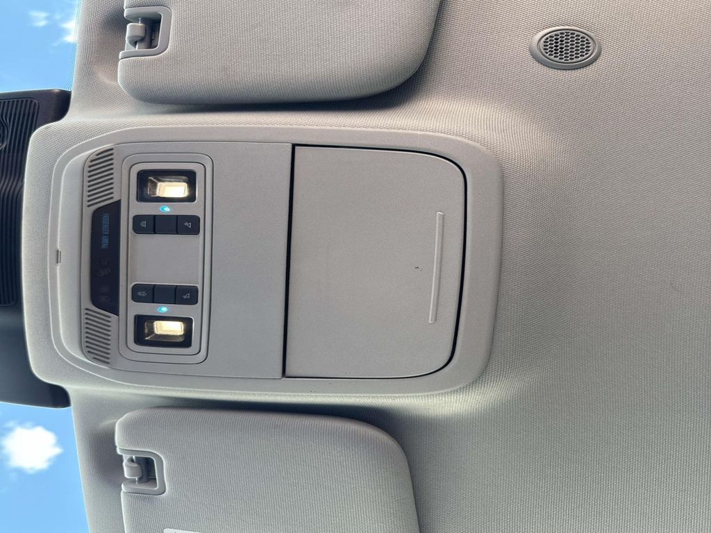 2021 Ford Explorer XLT photo 26