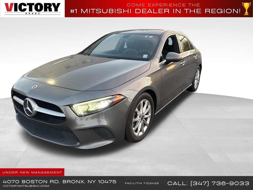 2021 Mercedes-Benz A-Class A220's photo