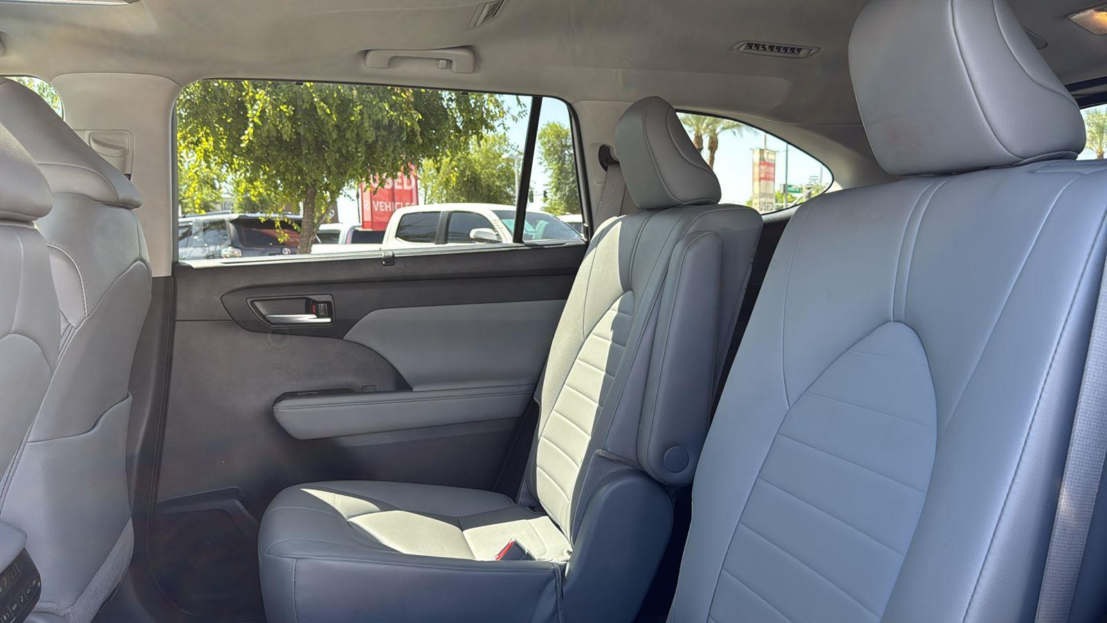 2024 Toyota Highlander Hybrid XLE photo 26