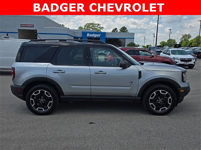 2021 Ford Bronco Sport Outer Banks photo 3