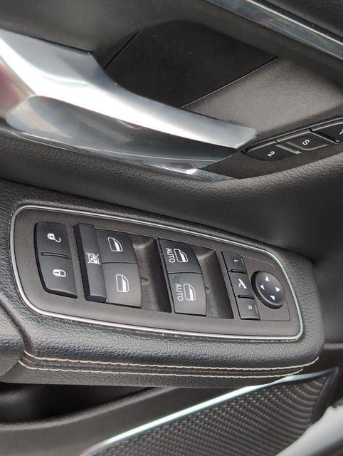 2024 Ram 1500 Laramie photo 12