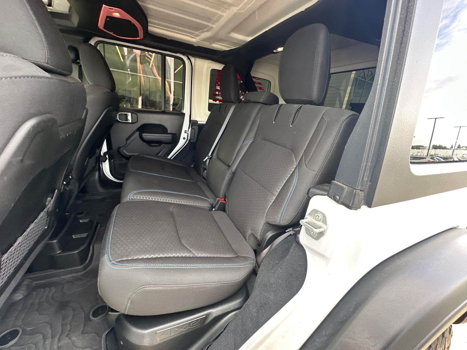 2024 Jeep Wrangler 4xe Rubicon photo 24