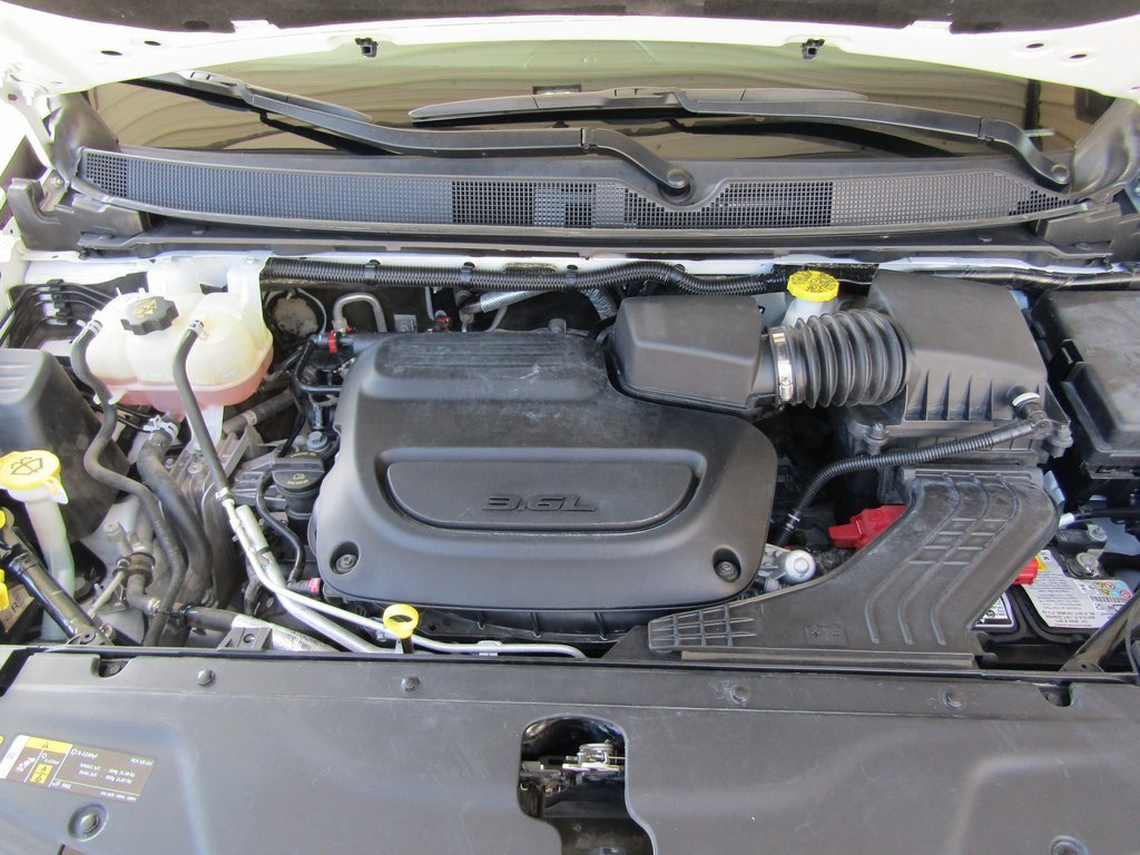 2022 Chrysler Pacifica Touring L photo 25